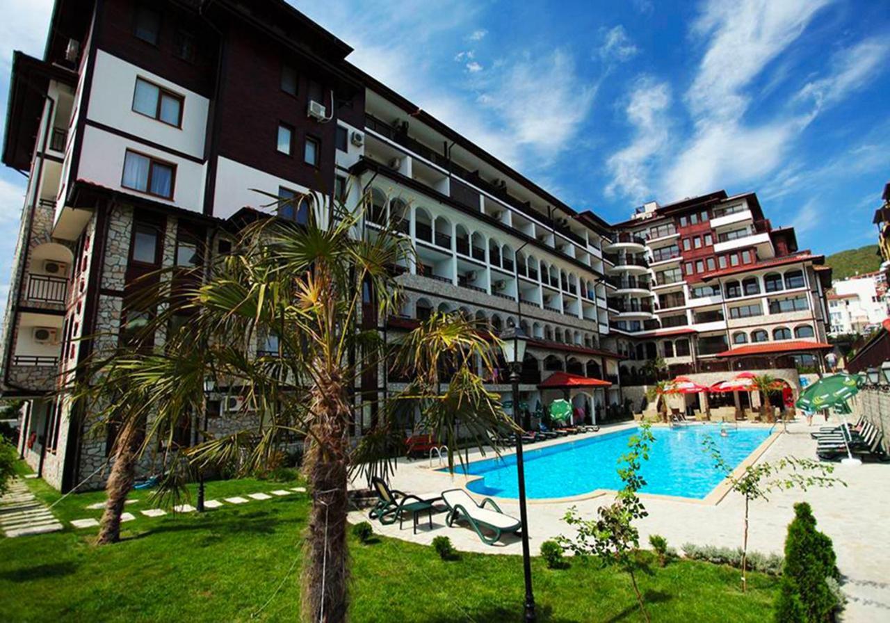 Dom-El Real Apartments Amphora Sveti Vlas Bagian luar foto