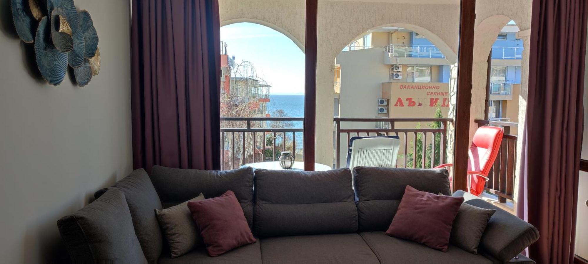 Dom-El Real Apartments Amphora Sveti Vlas Bagian luar foto