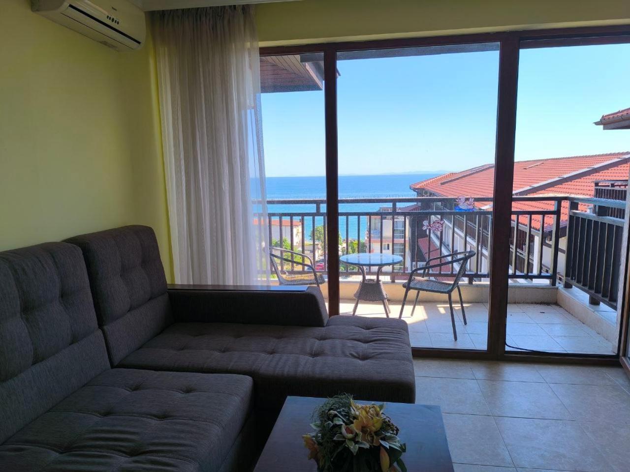 Dom-El Real Apartments Amphora Sveti Vlas Bagian luar foto