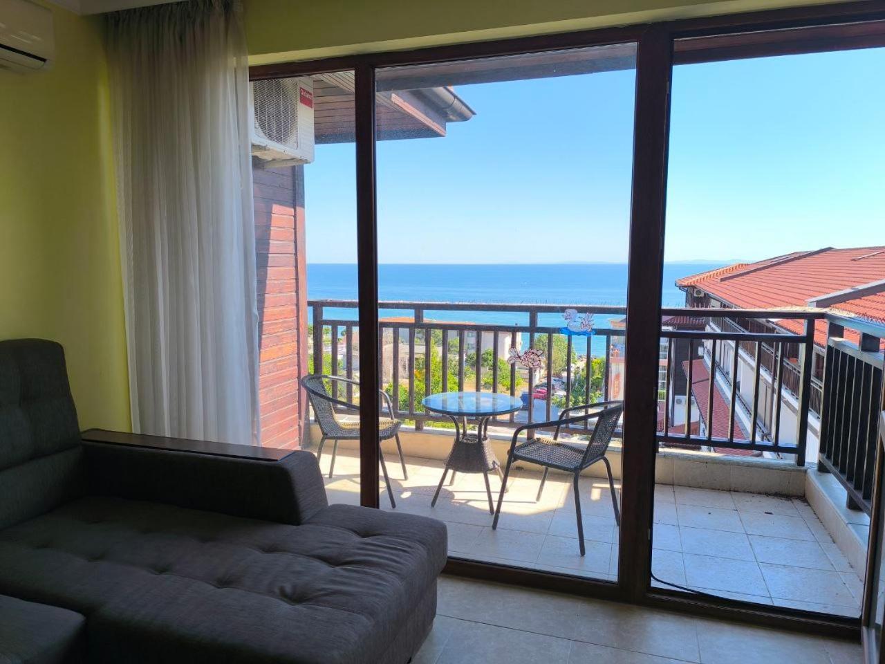 Dom-El Real Apartments Amphora Sveti Vlas Bagian luar foto
