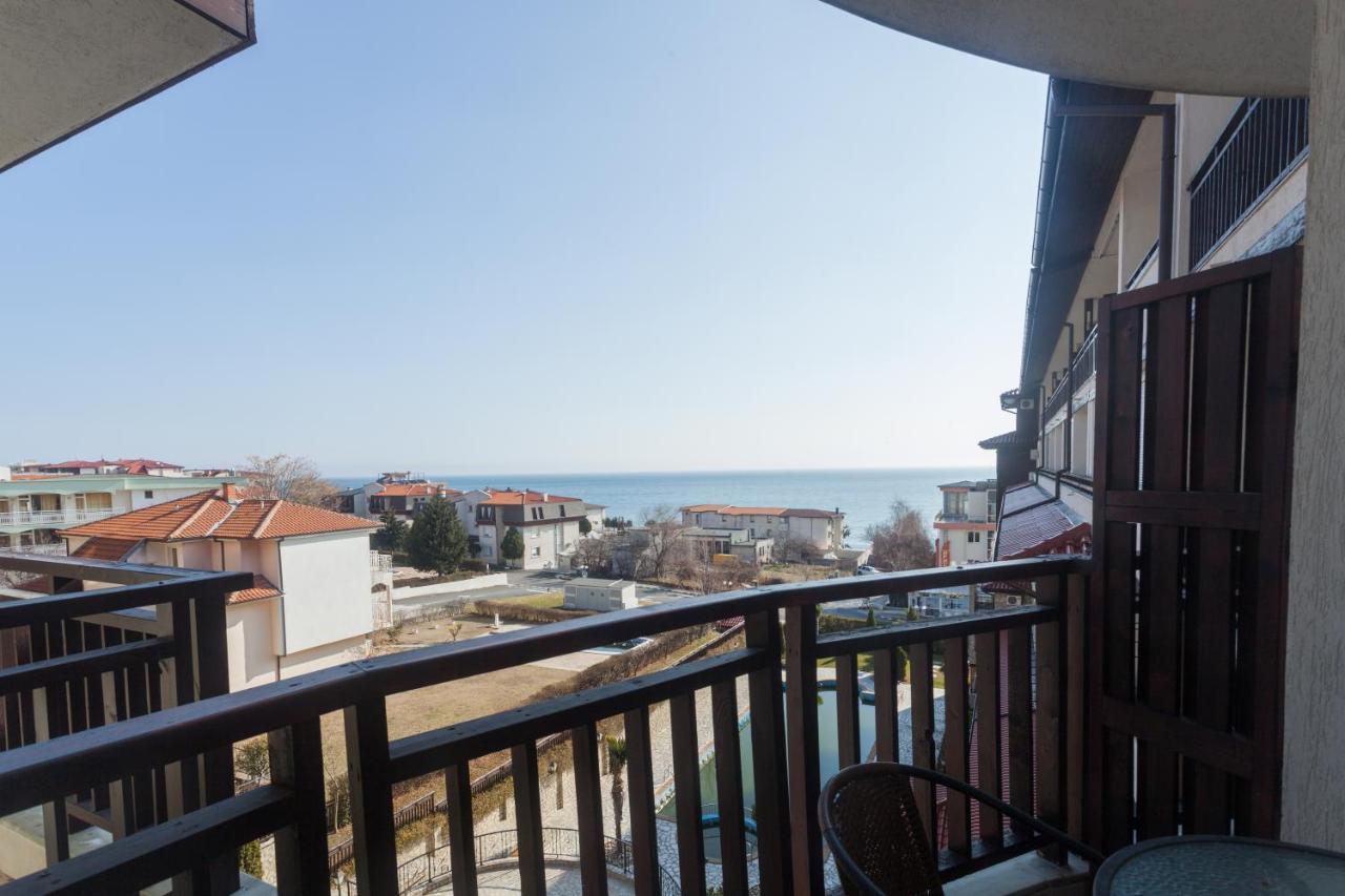 Dom-El Real Apartments Amphora Sveti Vlas Bagian luar foto